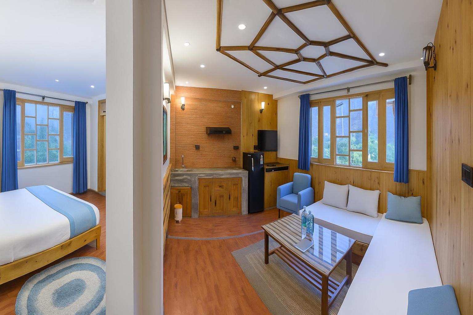 Manu Villa Manali - A Beautiful Cottage Towards Snow Capped Mountain — Photos 2